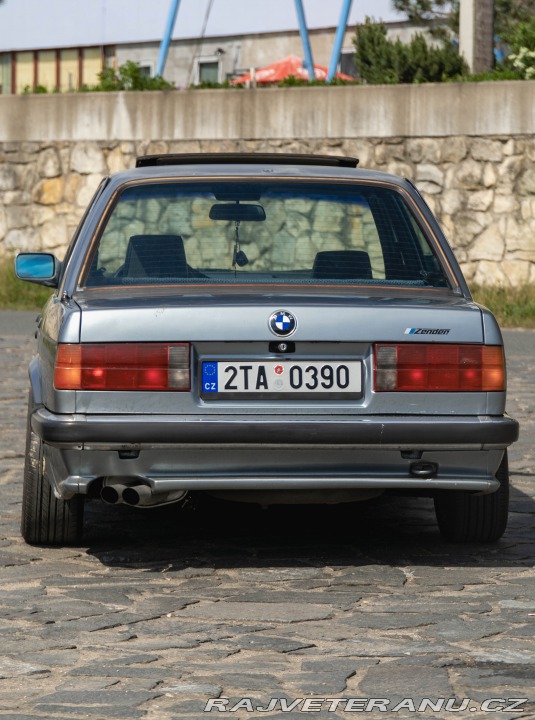 BMW 3 E30 1985