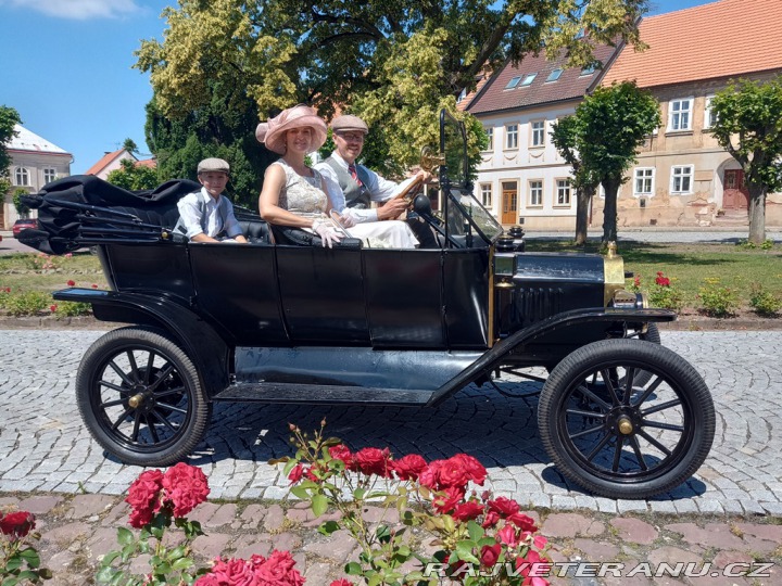 Ford T  1913
