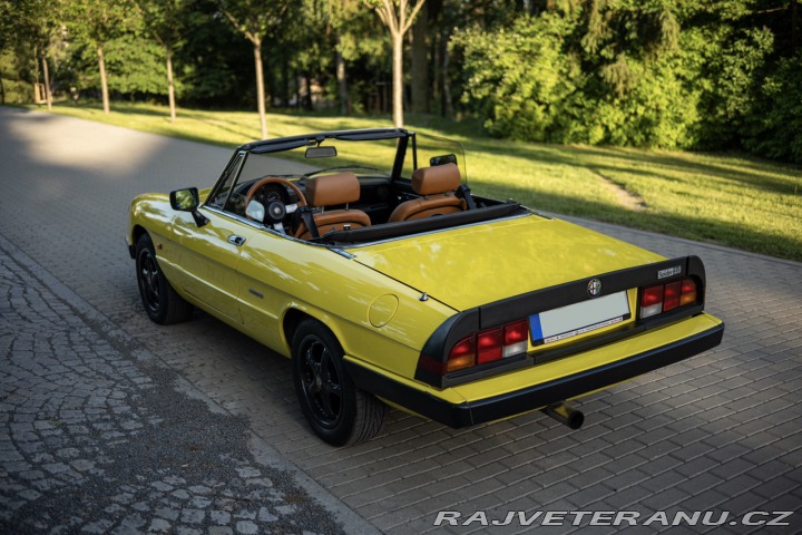Alfa Romeo Spider 2.0 92kw 1989