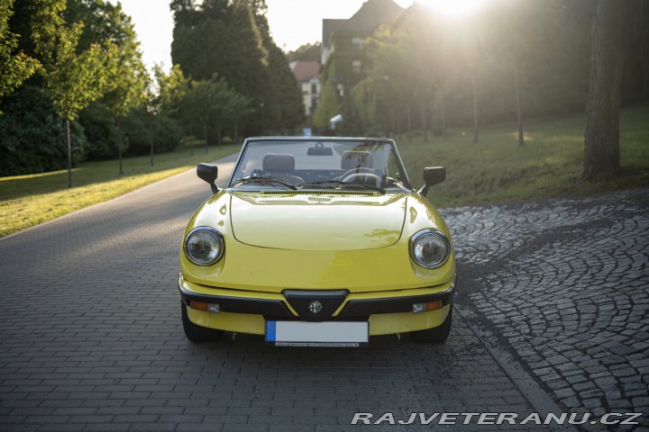 Alfa Romeo Spider 2.0 92kw 1989