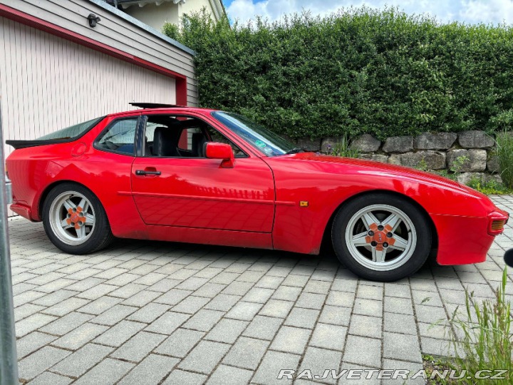 Porsche 944 II 1985