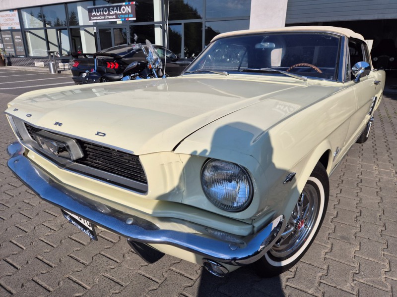 Ford Mustang v8