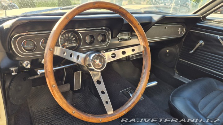 Ford Mustang v8 1966