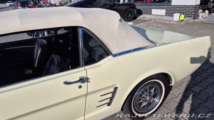 Ford Mustang v8 1966