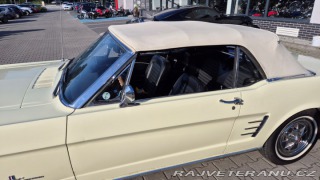 Ford Mustang v8 1966