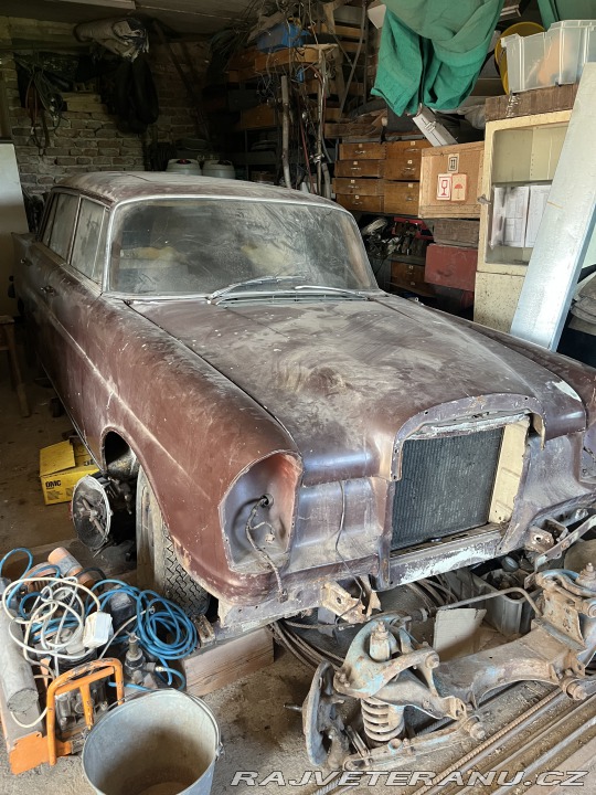 Mercedes-Benz 220 W111 220S 220D 220SE 1962