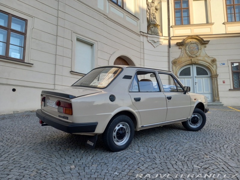 Škoda 125 L