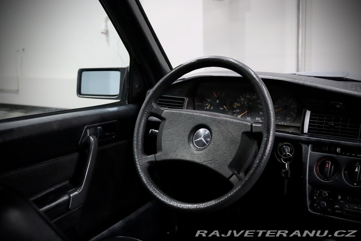 Mercedes-Benz 190 D 2.5 OM602 W201 1990