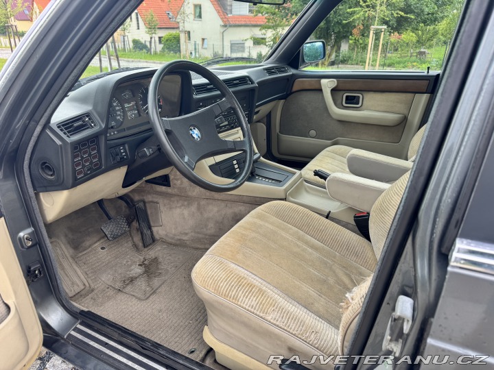 BMW 7 E23 732iA delphingrau 1985