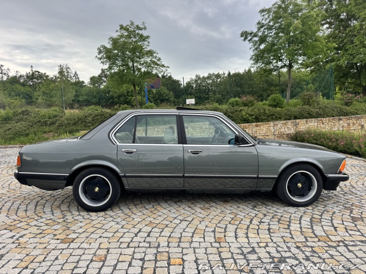 BMW 7 E23 732iA delphingrau 1985