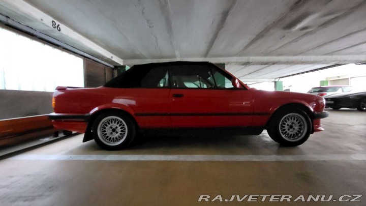 BMW 3 E30 320i 1990