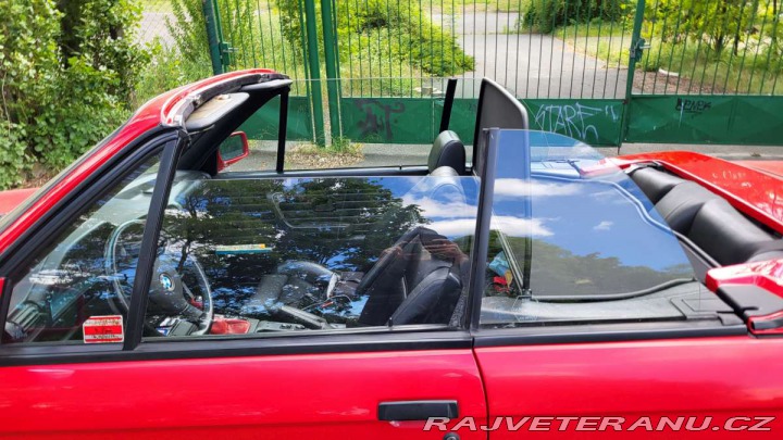 BMW 3 E30 320i 1990
