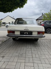 Mercedes-Benz 200 W115 1973