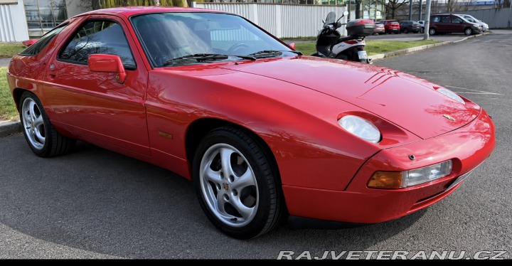 Porsche 928 S4 1988