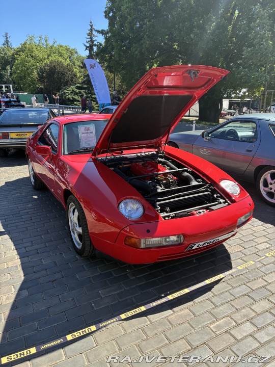 Porsche 928 S4 1988