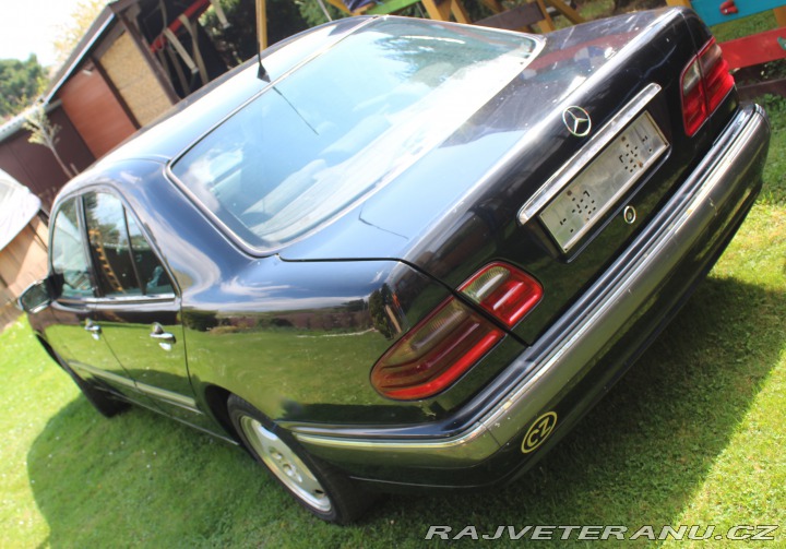 Mercedes-Benz E 1999