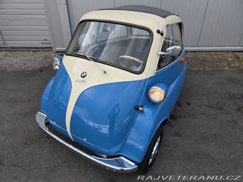 BMW Isetta 250 MOTOCOUPE