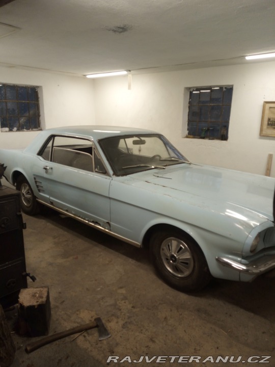 Ford Mustang Coupe v8 1966