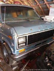 Ford Econoline 