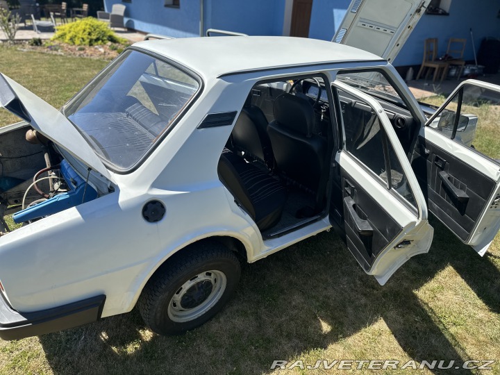 Škoda 125 742.12 1989