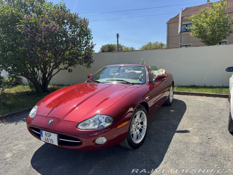 Jaguar XK8