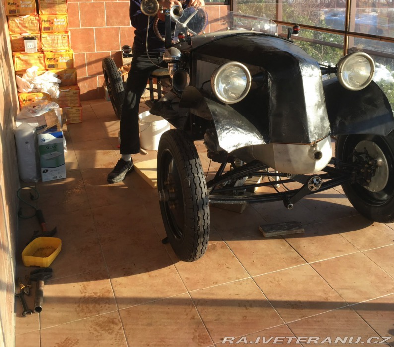 Tatra 12