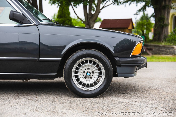BMW 3 E23 745i 1985