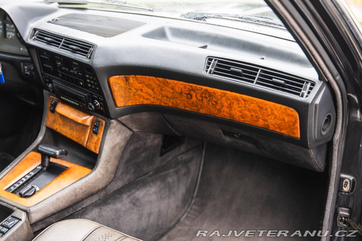 BMW 3 E23 745i 1985
