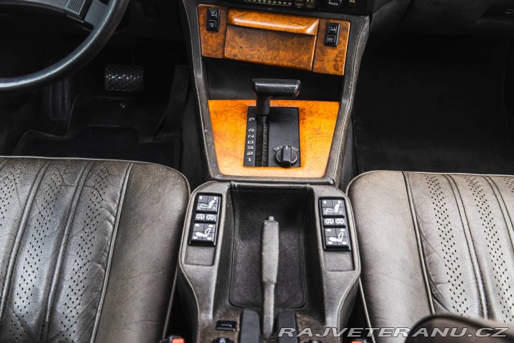 BMW 3 E23 745i 1985