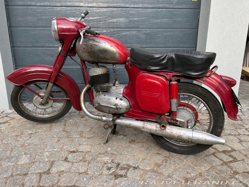ČZ 250