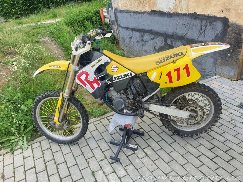 Suzuki Ostatní modely cross