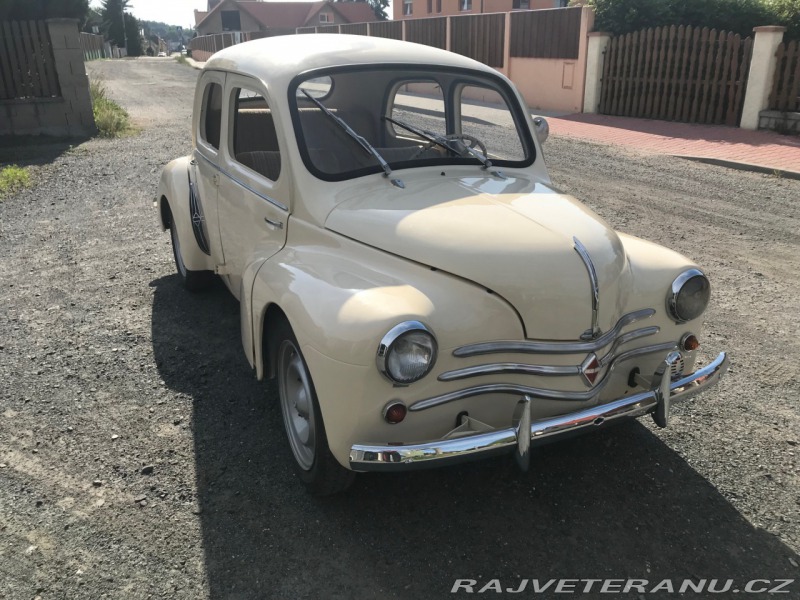 Renault 4CV