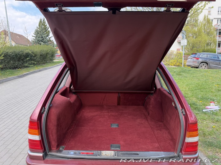 Mercedes-Benz E W124 E320 1993