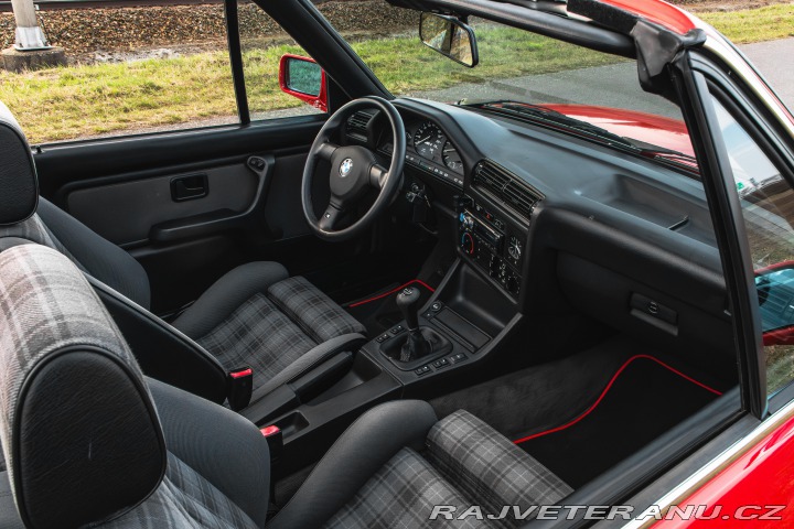 BMW 3 320i Cabriolet E30 M20 1991