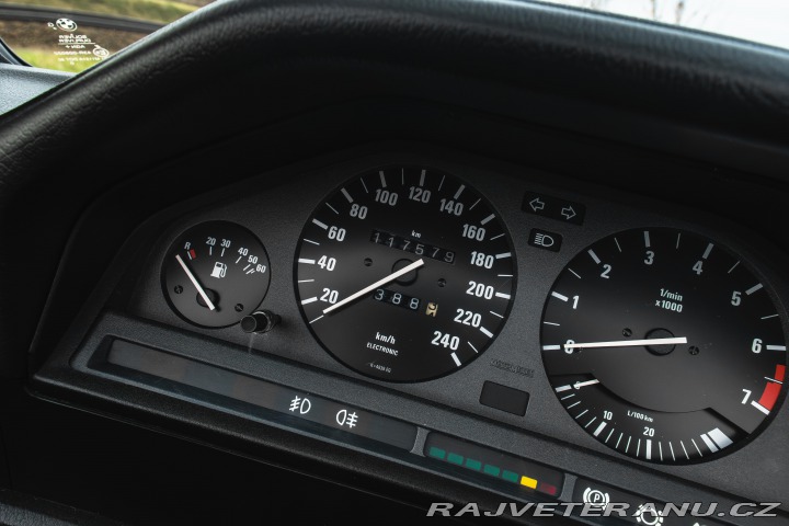 BMW 3 320i Cabriolet E30 M20 1991
