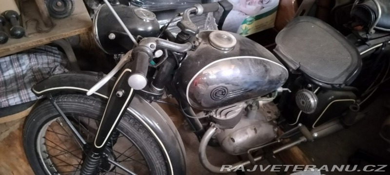 ČZ 250