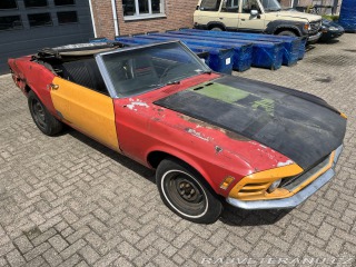 Ford Mustang 302 V8 convertible