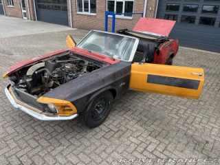 Ford Mustang 302 V8 convertible 1970