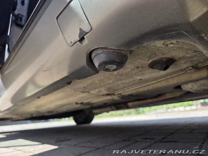 Mercedes-Benz 200 200E W124 1990
