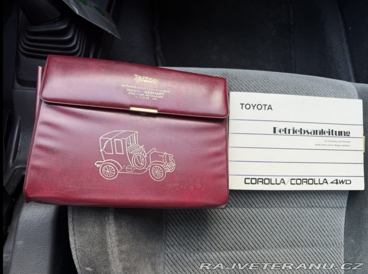 Toyota Corolla  1992