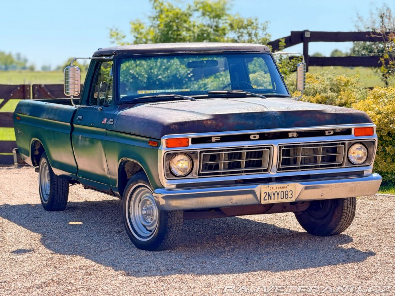 Ford F -100 Custom | 4.9L I6