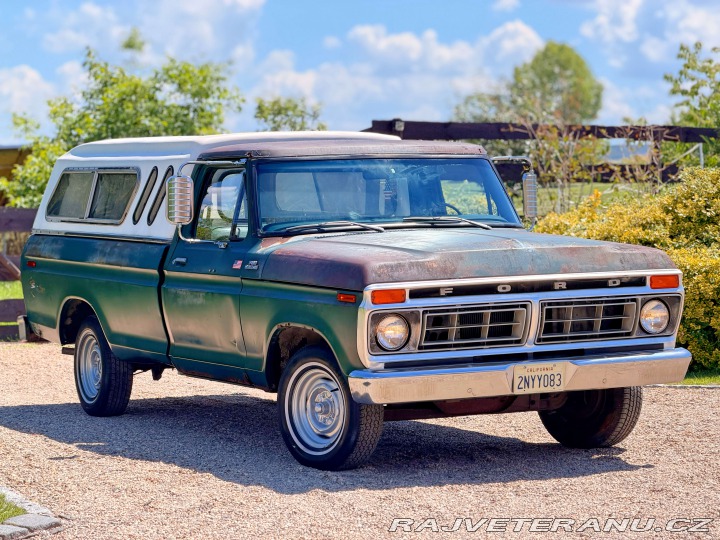 Ford F -100 Custom | 4.9L I6 1977