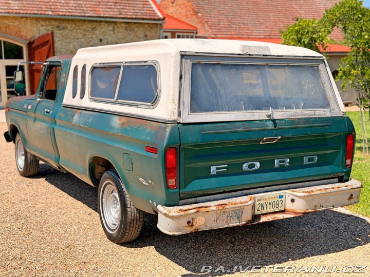 Ford F -100 Custom | 4.9L I6 1977