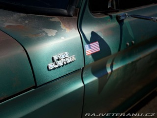 Ford F -100 Custom | 4.9L I6 1977