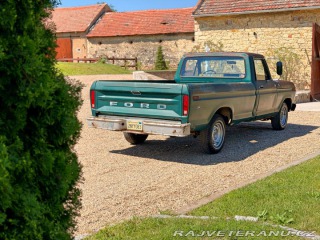 Ford F -100 Custom | 4.9L I6 1977
