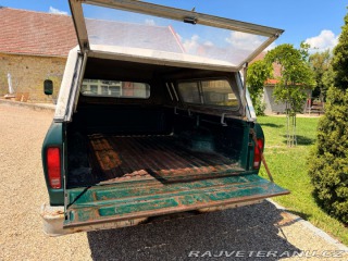 Ford F -100 Custom | 4.9L I6 1977