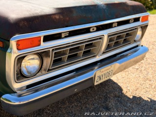 Ford F -100 Custom | 4.9L I6 1977