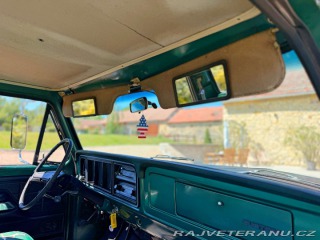 Ford F -100 Custom | 4.9L I6 1977