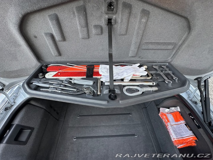 BMW 7 728i (E38) 1997