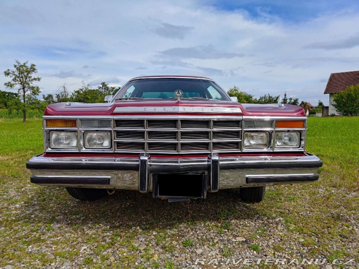 Chrysler Ostatní modely Le Baron 5.2L V8 1977